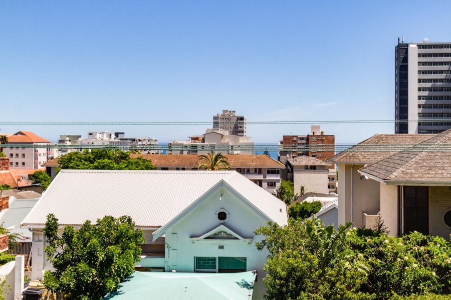 To Let 3 Bedroom Property for Rent in Sea Point Western Cape